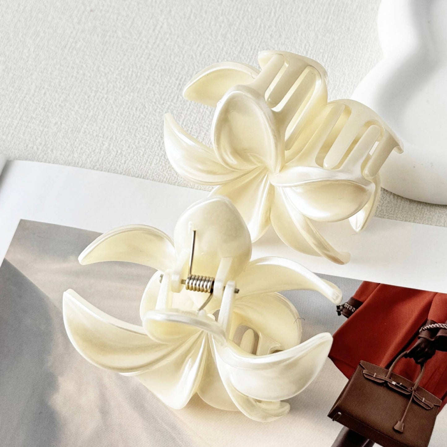 Glossy Plumeria Hair Claws