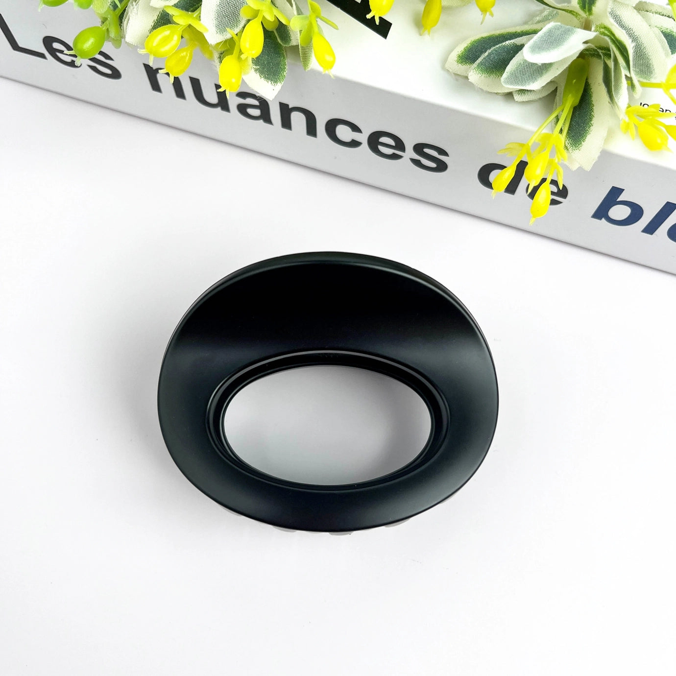 Oval Thickened Hair Clip